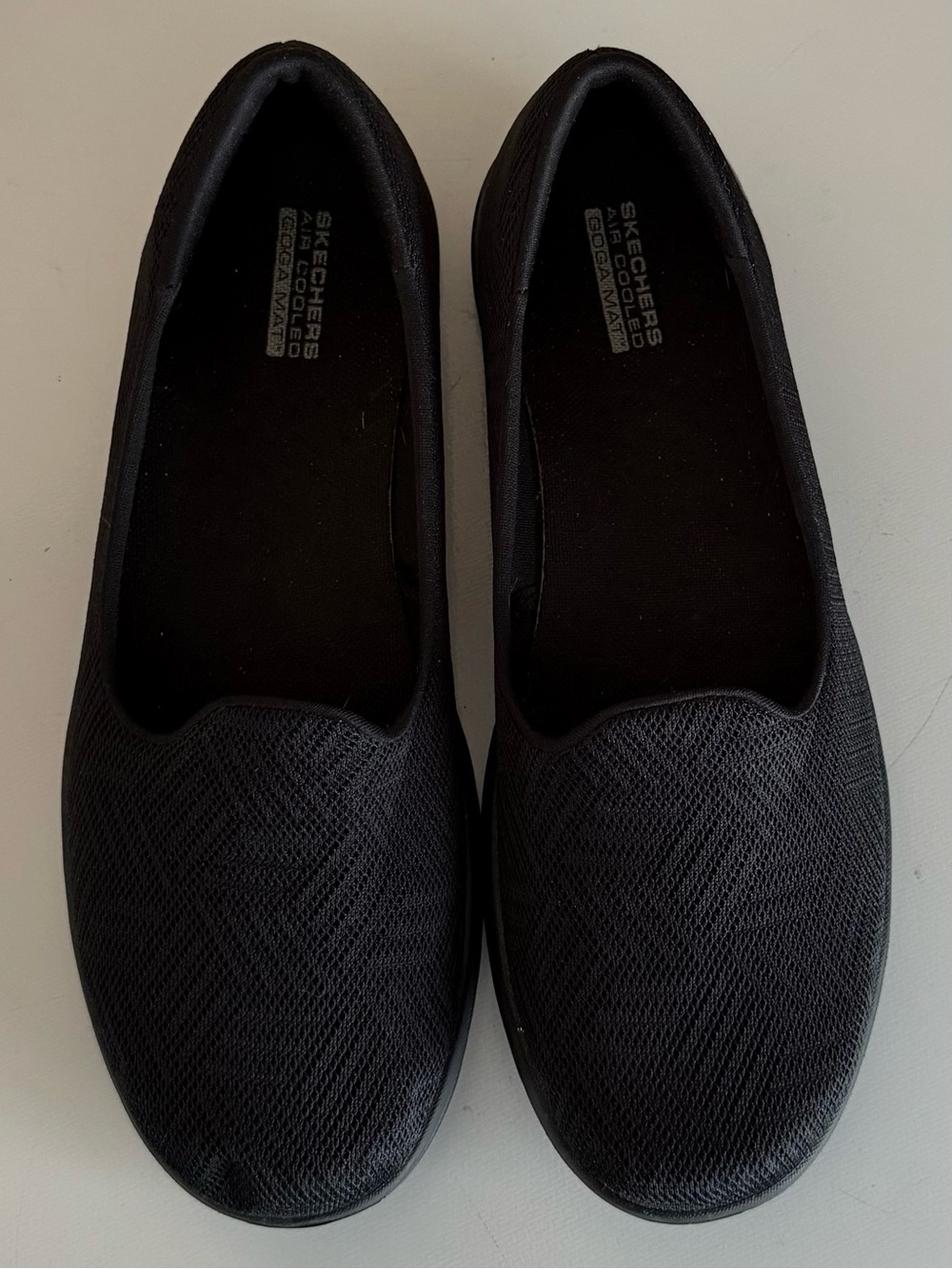 SKECHERS GO WALK WOMEN'S SIZE 9 AIR COOLED GOGA MAT LIGHTWEIGHT COMFORT SLIP ON